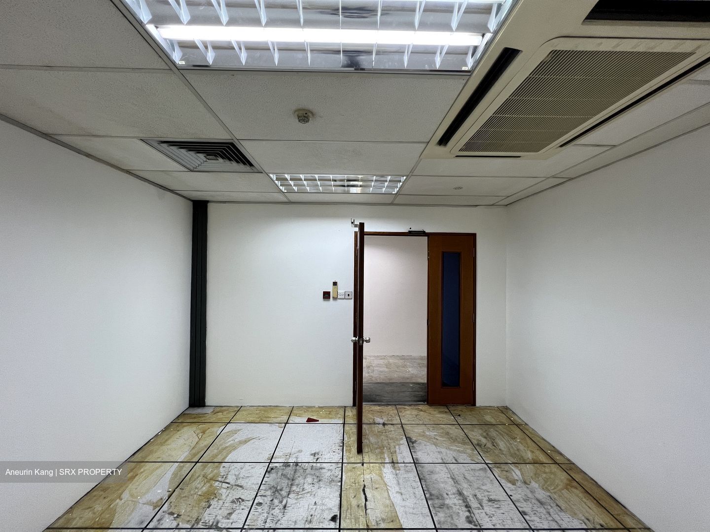 Far East Finance Building (D1), Office #452640711